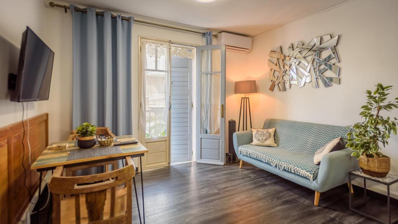 Appartements Et Chambres En Coeur De Ville Saint-Denis - Entree Autonome - Check In 14H30- Exterior photo